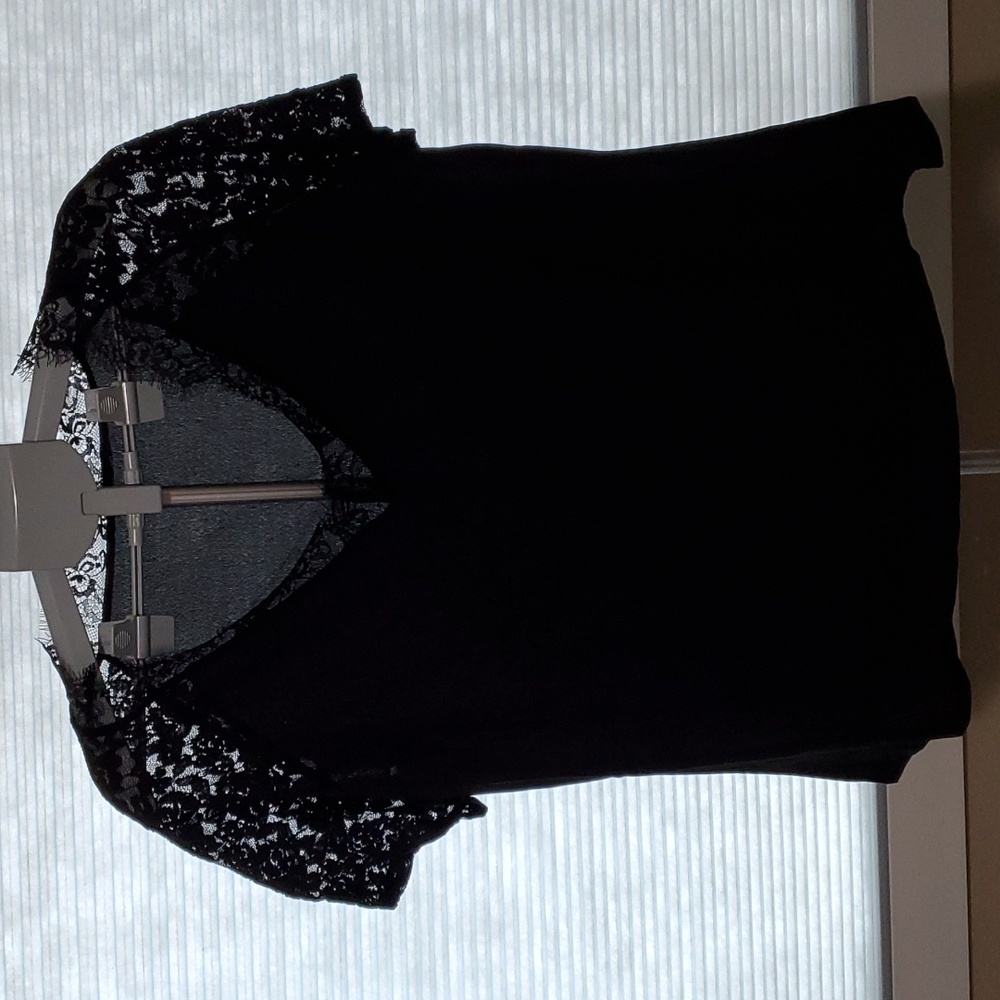 5/$25 No brand size 2XL Black  lace women's Top 24"P2P NWOT 27" Long